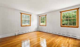 22 Oakland Cir, Abington, MA 02351