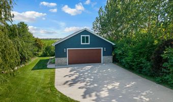 2405 NW 16th Ave, Aberdeen, SD 57401