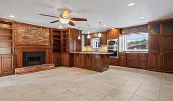 927 Macklyn Ln, Bartlesville, OK 74006