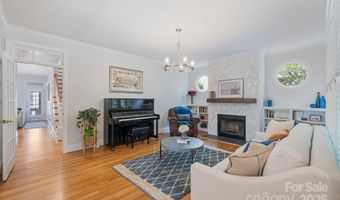 2306 Club Rd, Charlotte, NC 28205