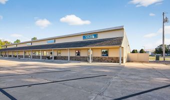 515 E Main St, Anna, OH 45302