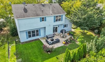 1820 Crofton Dr, Algonquin, IL 60102