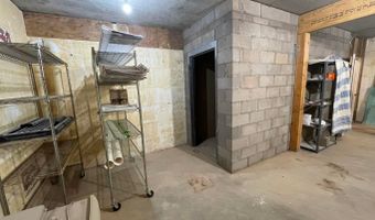 6484 S COYOTE Rd, Apple Valley, UT 84737