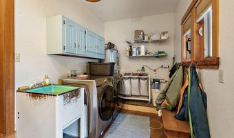 2245 Colestin Rd, Ashland, OR 97520