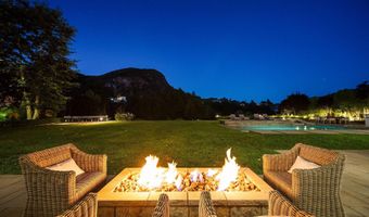 2116 Shadow Creek Dr, Agoura Hills, CA 91301