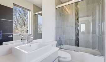 6600 RESERVES HILL Ct, Annandale, VA 22003