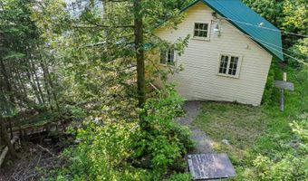 1048 Cottage Rd, Averill, VT 05903