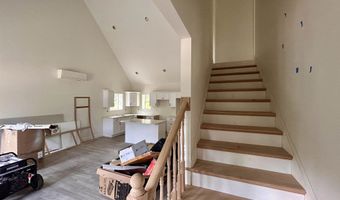 92 Long Shores Dr, Barrington, NH 03825