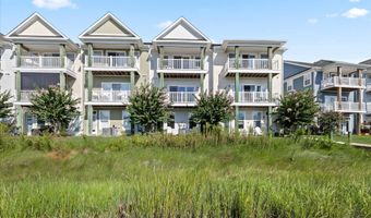 10900 HOLYSTONE Ln 202, Berlin, MD 21811