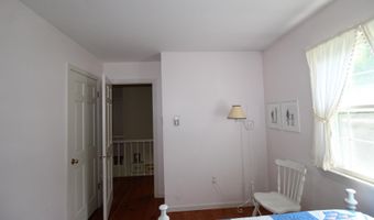 11 Tozier St, Belfast, ME 04915