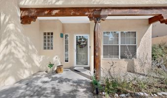 7409 Palomas Park Ave NE, Albuquerque, NM 87109