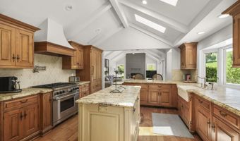 18 Emmons Canyon Ct, Alamo, CA 94507