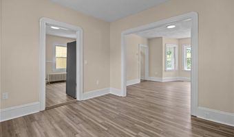 62 Fenner Ave, East Providence, RI 02915