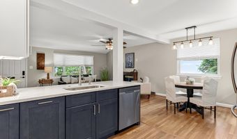 6927 FERN Ln, Annandale, VA 22003