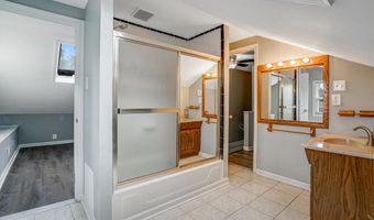 3201 N PERSHING Dr, Arlington, VA 22201