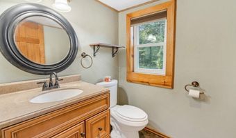 226-248 Barrett Rd, Alloway, NJ 07422