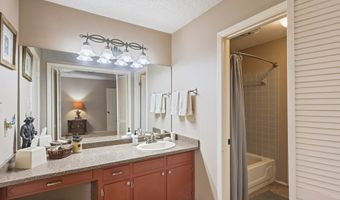 100 Loma Del Norte Dr, Alpine, TX 79830