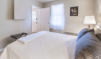 1013 Kearney St, Atchison, KS 66002