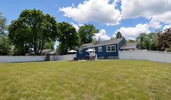 469 East Rd, Belford, NJ 07718