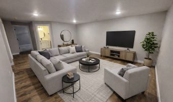 724 Sequoia Dr, Altoona, WI 54720