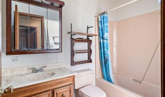 397 Bayview Ave, Bayville, NJ 08721