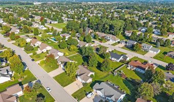 W5862 GERANIUM Drive, Appleton, WI 54915
