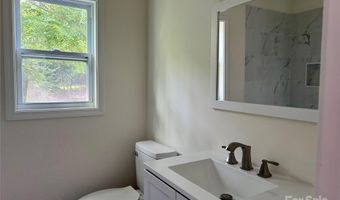 16 Cherry St, Badin, NC 28001