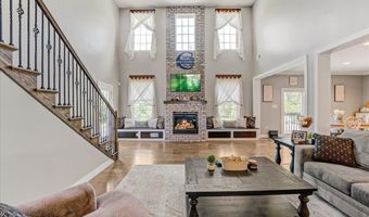 35 Gina Dr, Allentown, NJ 08501