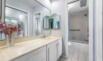 157 Atlantis Blvd 301, Atlantis, FL 33462