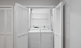 299 S PICKETT St, Alexandria, VA 22304