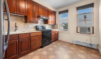 13 W 27TH St 2, Bayonne, NJ 07002