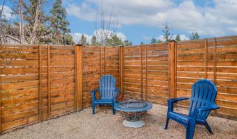 2233 NW Deschutes Pl, Bend, OR 97703