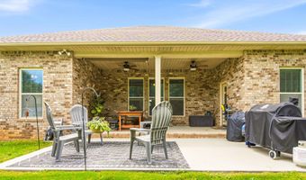 18394 Red Tail St, Athens, AL 35613