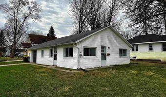 214 N Grover Ave, Alma, MI 48801