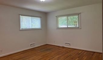 580 Riverview Dr, Ann Arbor, MI 48104