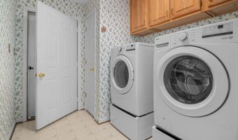 53 Woodlake Cir, Altavista, VA 24517