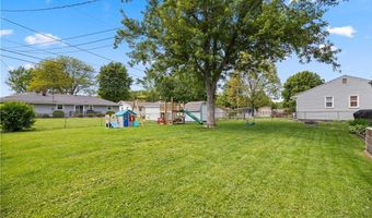 310 N Woodhill Dr, Amherst, OH 44001
