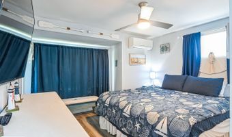 3 W 12 St, Barnegat Light, NJ 08006