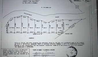 6 Maple Dr, Abbot, ME 04406