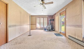 1165 Homeworth Rd, Alliance, OH 44601