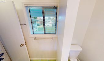 801 BROOKHAVEN Dr, Brookings, OR 97415