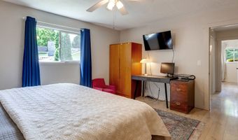 10210 SW CRESTWOOD Ct, Beaverton, OR 97008