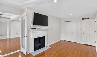 27207 Plantation Dr NE, Atlanta, GA 30324