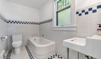 1228 W LAWRENCE St, Appleton, WI 54914