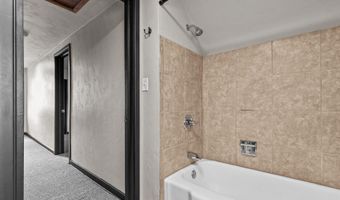 1200 S KERNAN Ave, Appleton, WI 54915