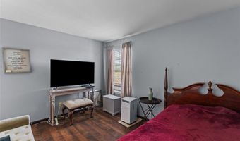 134 Holloway Rd, Ballwin, MO 63011