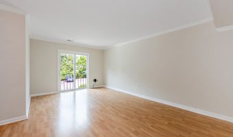 4627 LOGSDON Dr 51, Annandale, VA 22003