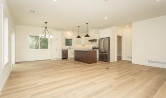 1011 Nokomis St, Alexandria, MN 56308