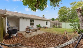 1093 HIBISCUS St, Atlantic Beach, FL 32233