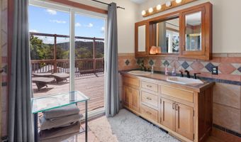 10463 Farm Road 1182, Aurora, MO 65605